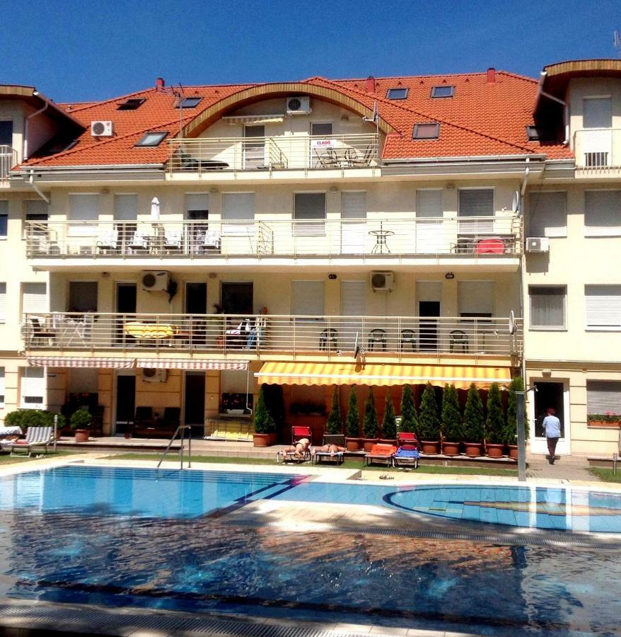 Relax Beach Apartman Гайдусобосло Екстер'єр фото